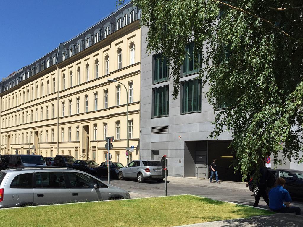 Luxury 2 Bedroom Apartment In The Heart Of Mitte, Berlín Exterior foto